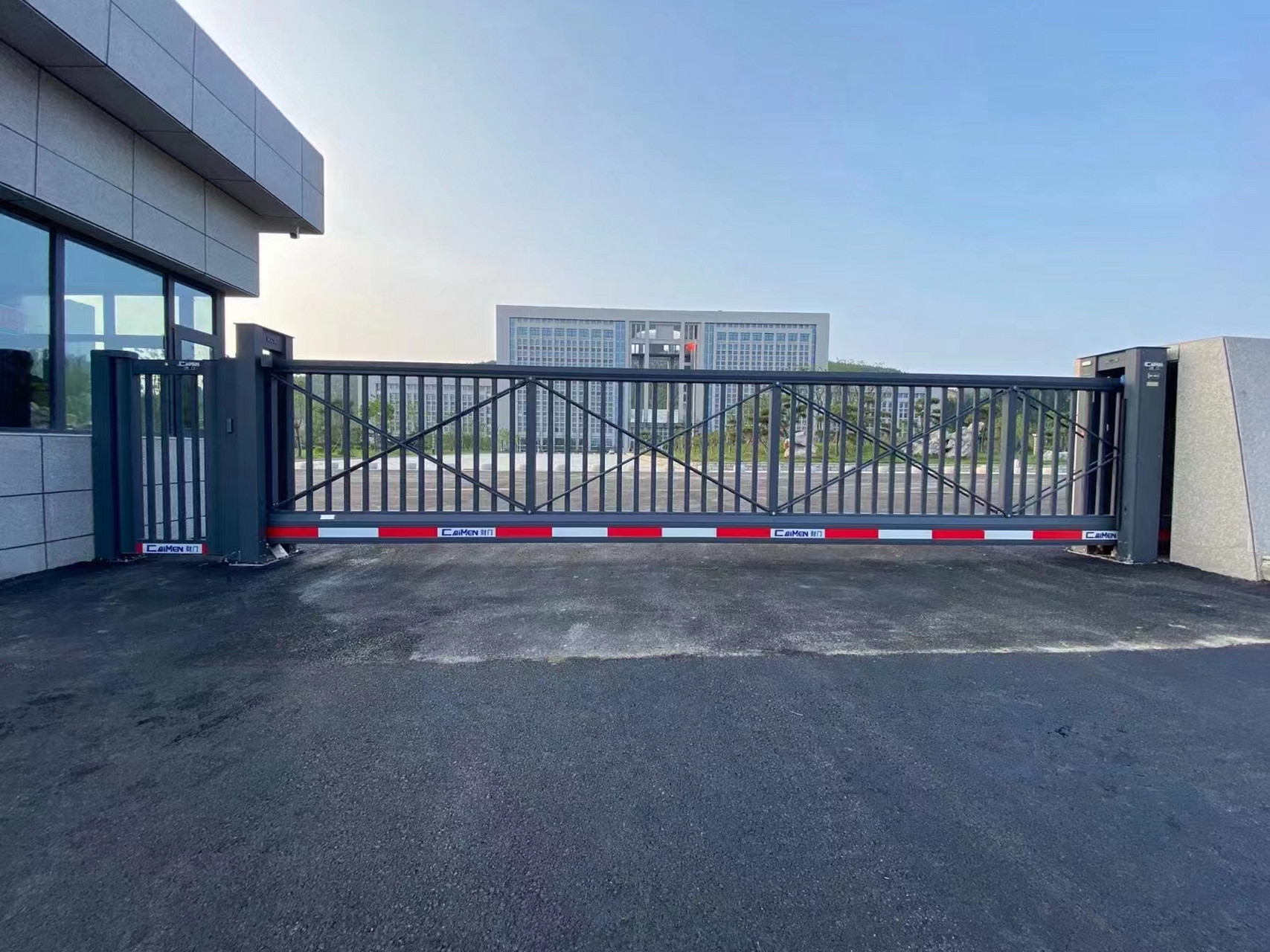 电动悬浮门